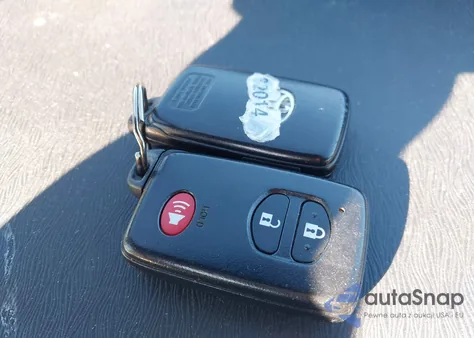 2011 Toyota Prius Two from USA, damaged, VIN JTDKN3DU4B0269887